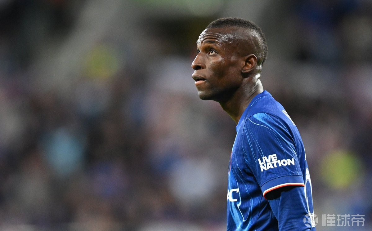 赛地聚焦：NBA常规赛今夜热度飙升；切尔西完成体检；媒体盛赞；球队文化再被提及(今日nba2013总决赛第六场最后时刻观众走了)