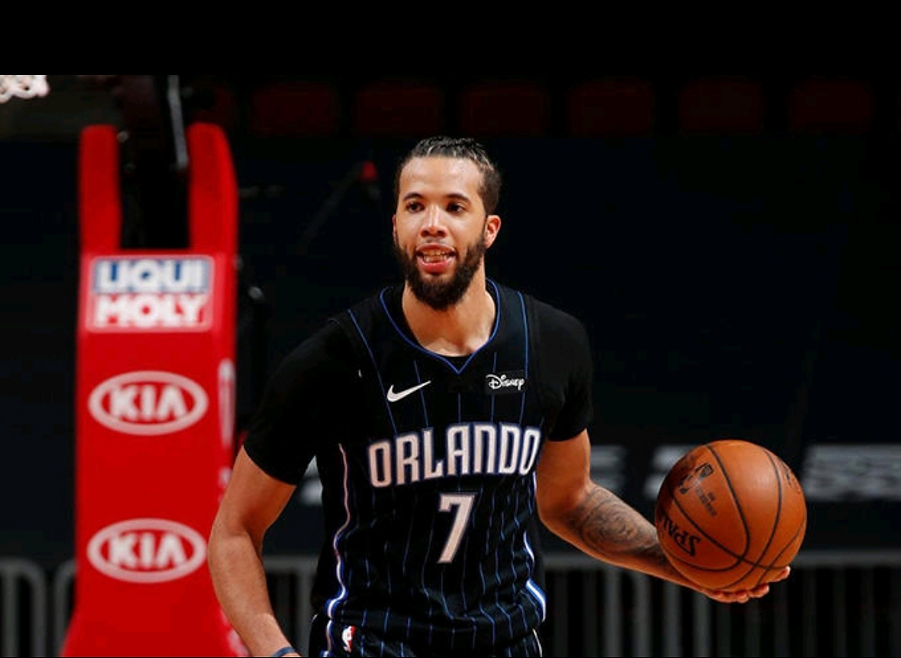 意甲加时末段走向成谜，奥兰多魔术官宣签约，震撼外界，身体对抗强度拉满