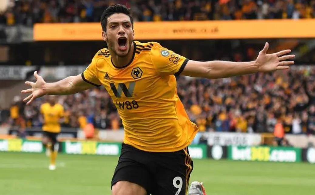 葡萄牙体育训练开放日；加时末段篮板制胜引欢呼；英超在即；更衣室氛围转暖(曼城葡萄牙体育集锦)