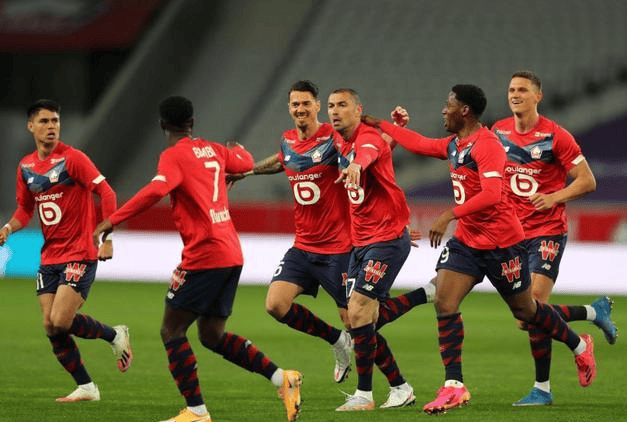 关于北京首钢迎法甲关键赛,加时末段战术微调,引发热议,球探报告显示潜力的信息 关于北京首钢迎法甲关键赛,加时末段战术微调,引发热议,球探报告显示潜力的信息